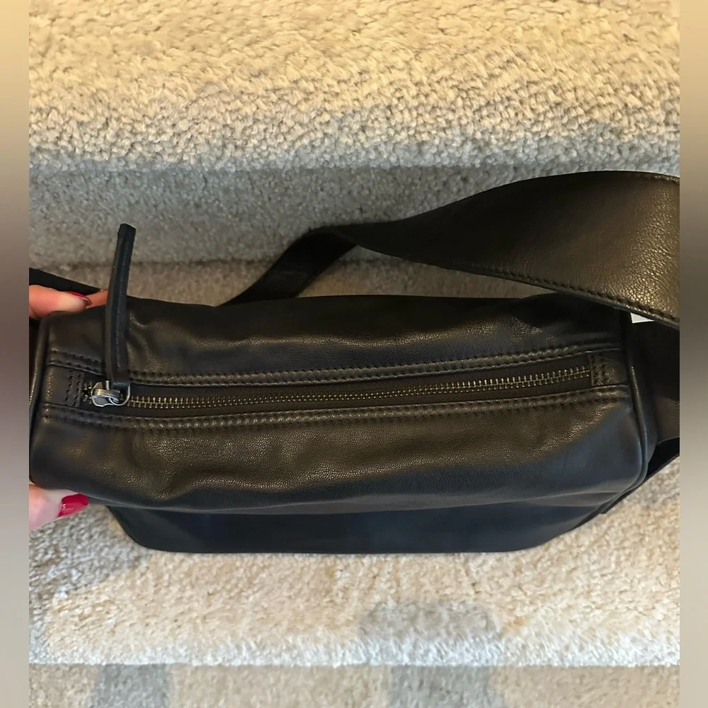 NWT Free People Arm Candy Shoulder Bag - Black - Picture 5 of 14